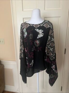 Citron Black Floral & Butterfly Tunic with Lace-Print Sleeves